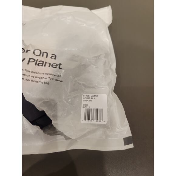 Vuori Villa Cami Women's Large Black NWT - Picture 3 of 3